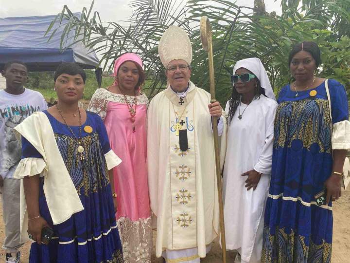 Fidèles chrétiens Paris